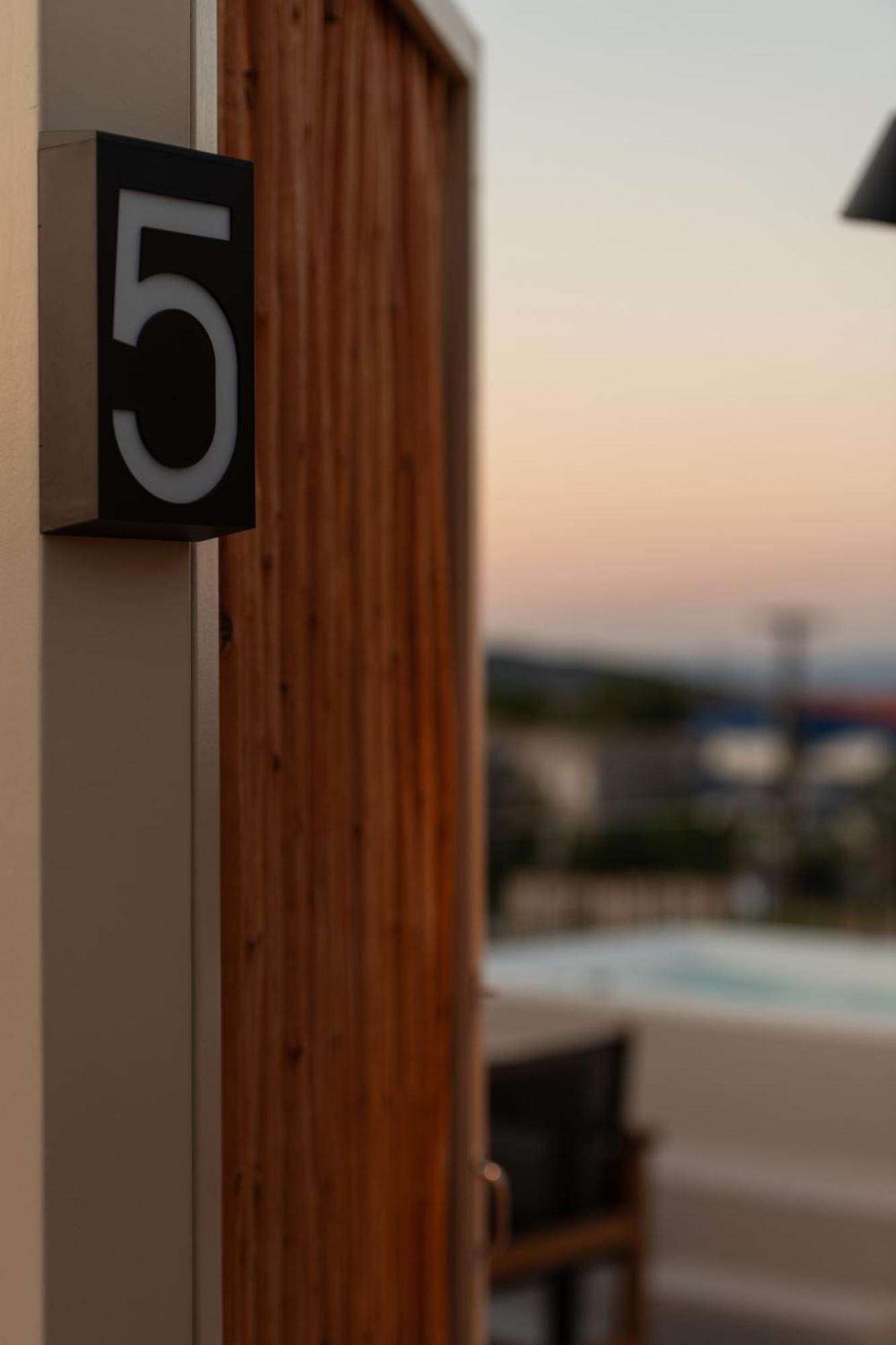 Olivera Suites Sarti Exterior photo